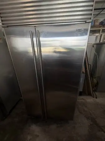 Subzero Stainless Steel 42” Wide Built In Fridge w/Ice Maker