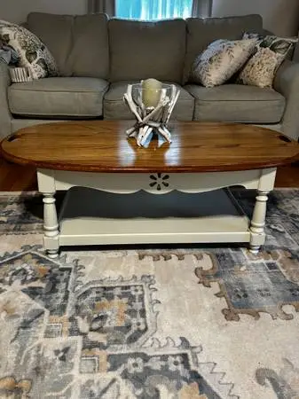 Coffee table with two matching end tables