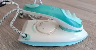 Moulinex Globe Portable Travel Clothing Fabrics Electric Steam Iron
