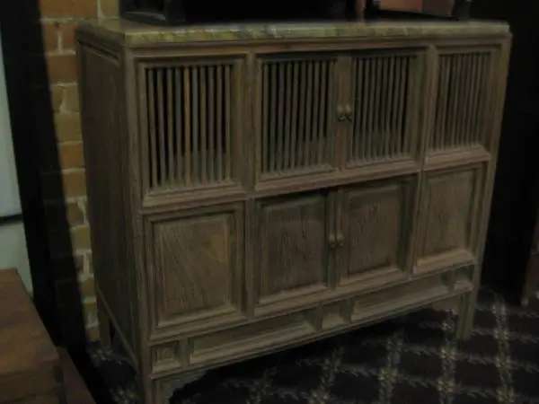 CHI CHI MU CABINET