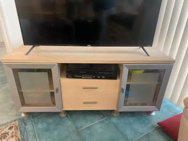 Tv stand