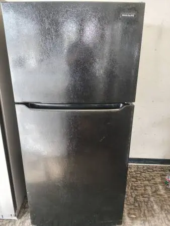 Refrigerator Frigidaire in Great Working Order local d