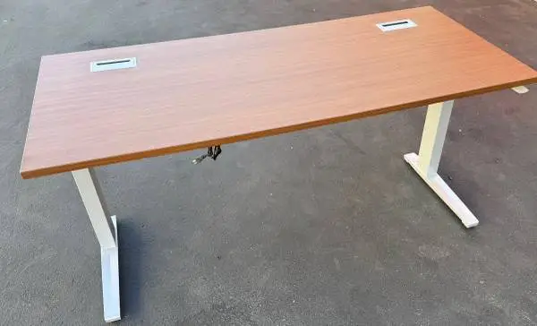 OFFICE DESKS…….. OFFICE FURNITURE……