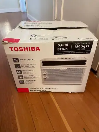 Window Air Conditioner - Toshiba 5,000btu