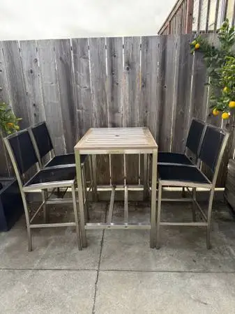 KINGSLEY BATES luxury outdoor / patio dining set w/ chairs & table