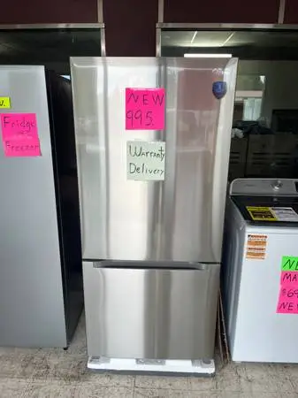 Refrigerator New bottom freezer 18.7 ft.³ Warranty,, delivery Call/Tex