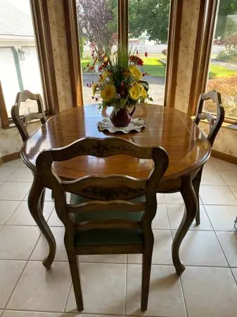 Table and hutch