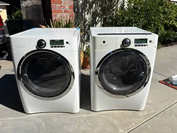 Electrolux Washing Machine and Dryer Set