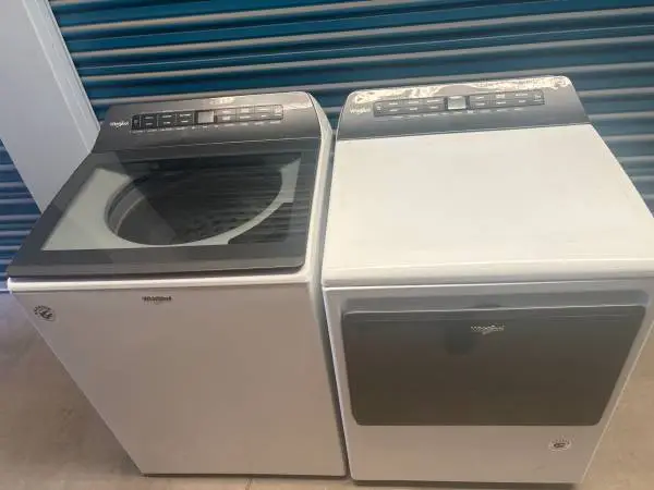 2025 Whirlpool Cabrio washer and dryer set electric