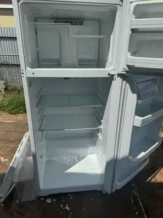 Hotpoint refrigerator