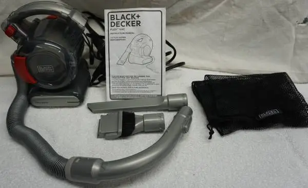 Black & Decker 12 Volt Auto Car Vac Vacuum Cleaner