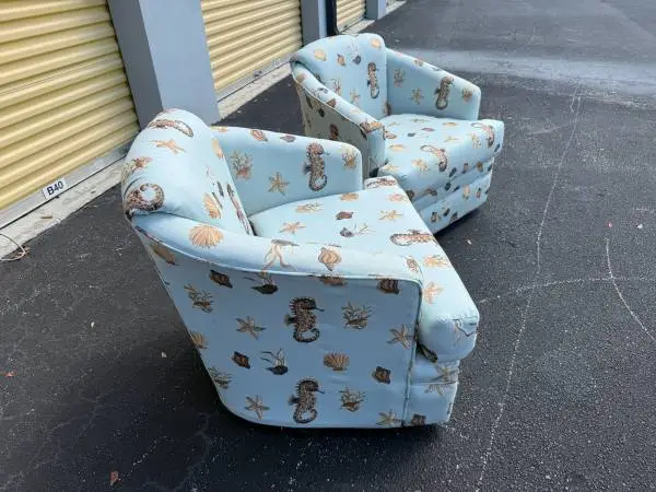 2 Stunning Upscale Robb & Stucky Coastal Sealife Swivel Club Chairs
