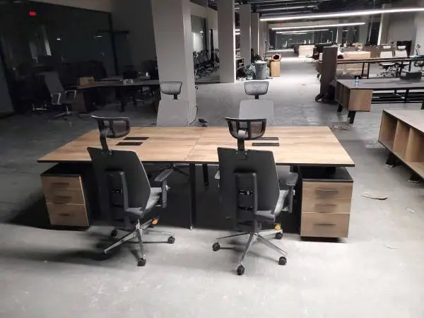 workstations for 4
