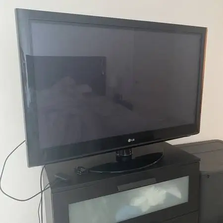 42 LG Flatscreen TV/Monitor with original remote & power cord