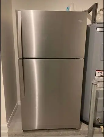 Stainless steel fridge ( 30 inch wide )