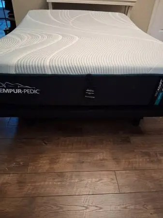 Tempurpedic Pro Adapt Medium Queen Hybrid
