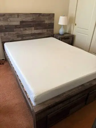 Queen bed & nightstand