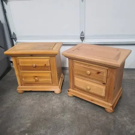 Broyhill Nightstands $150 For The Pair
