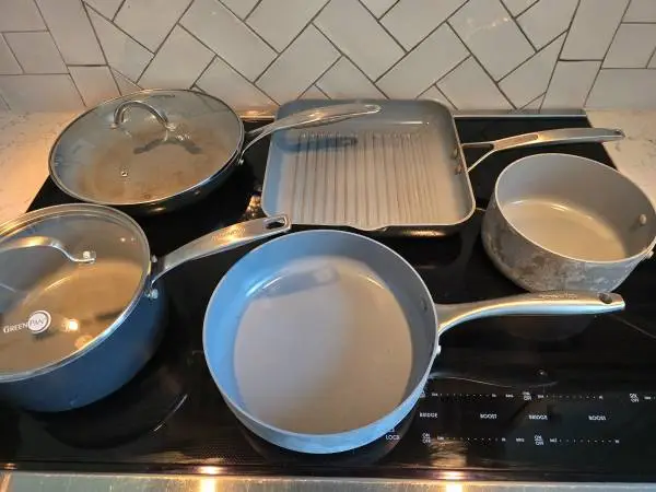 11 piece GreenPan set of matching pots and pans