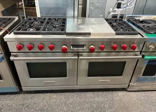 WOLF DUAL FUEL STOVE WITH GRIDDLE AND GRILL