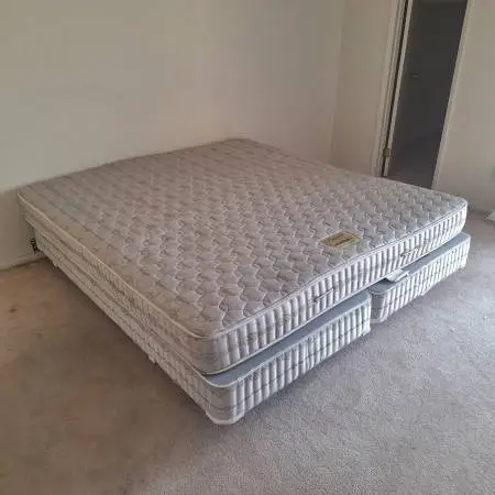 Beauty Rest King Size Mattress, Box Springs, and Frame ...