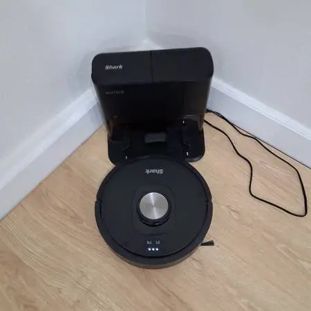 auto empty vacuum robot shark matrix special