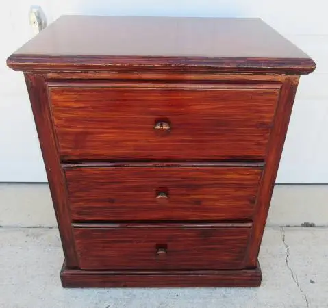 Solid Wood 3 Drawer Chest