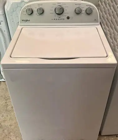 *2019 Whirlpool, 3.8 Cubic ft. Capacity Washer*