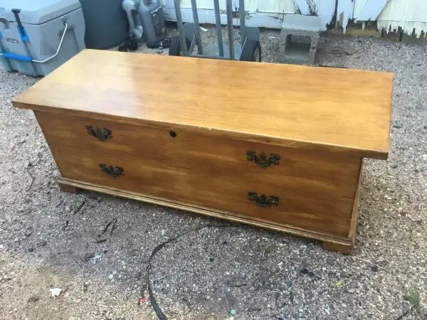 Vintage Cedar Hope Chest 44x16”, 15 1/2” tall