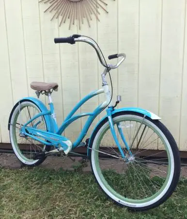 Women’s Electra 3sp. beach cruiser bicycle