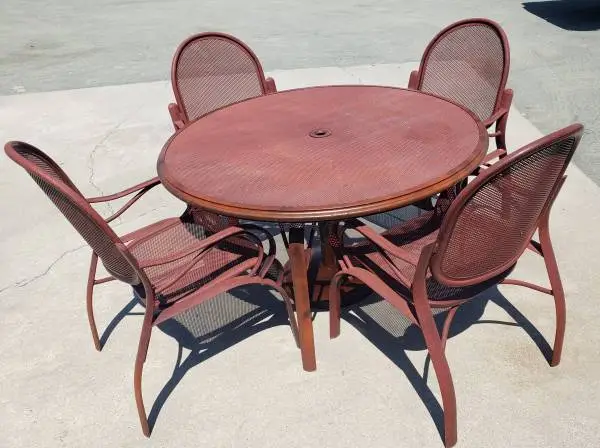6 Piece Homecreast Patio Table/4 Chairs +
