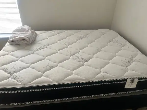 Mattresses like new full 350 each