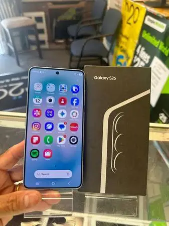SAMSUNG GALAXY S26 , 512G, UNLOCK, BRAND NEW IN THE BOX