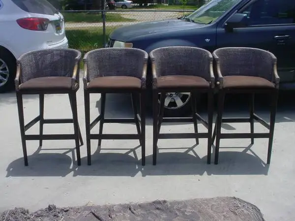 4 wicker rattan wood barstools