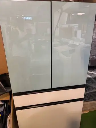 Samsung peaceful, refrigerator Brand new super great deal