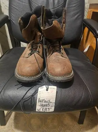 Brand new boots size 13