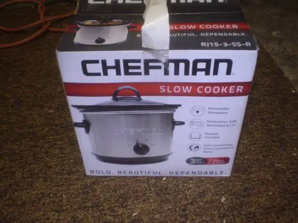 chefman 3 QT slow cooker new in box