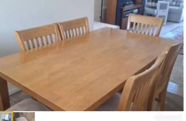 Dining room table