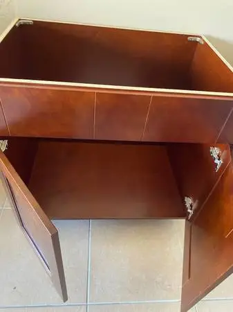 New kitchen cabinet