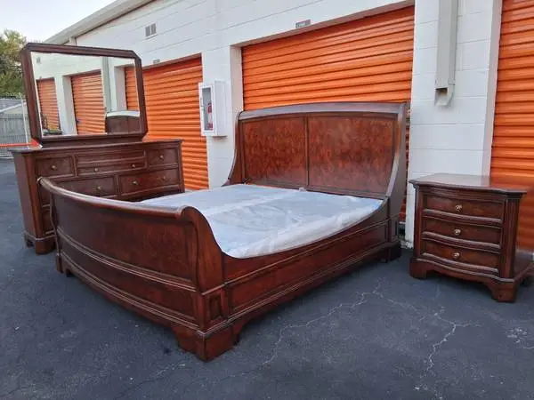 King size bedroom set with boxspring