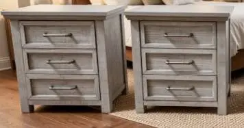 ****(2) Matching Nightstands ****