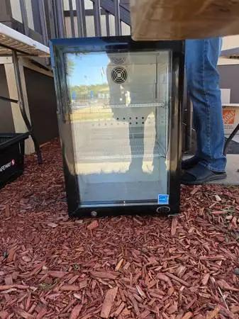 Mini fridge