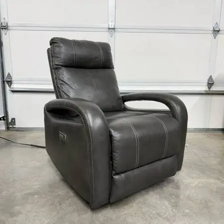 Gorgeous Swivel Rocker Recliner