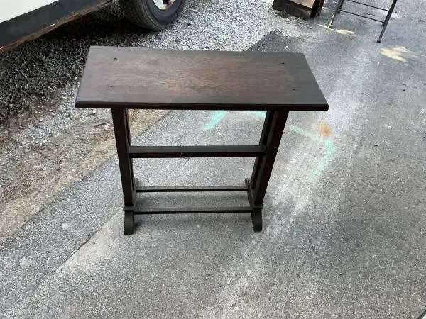 Vintage end table mission/arts and crafts