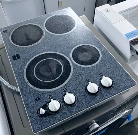 30 inch GE Profile Electric 240V Glasstop Cooktop 4 Burner Element