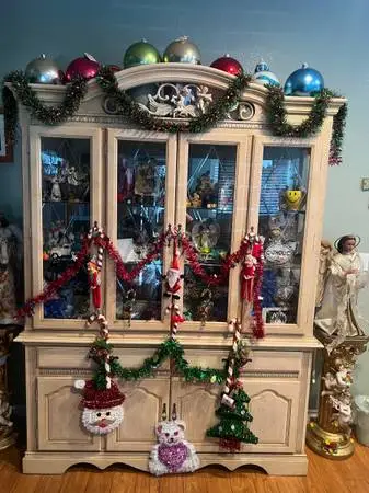 Hutch Cabinet