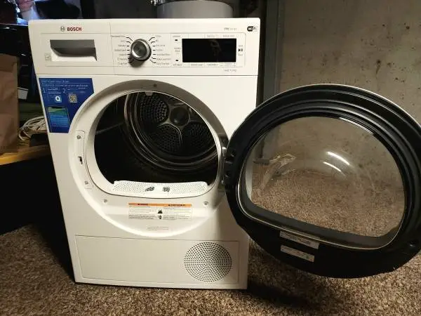 Brand New Bosch 500 ventless dryer, ding and dent