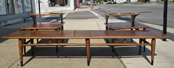MCM Lane Acclaim Coffee Table