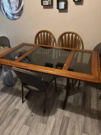 Kitchen Table and Chairs