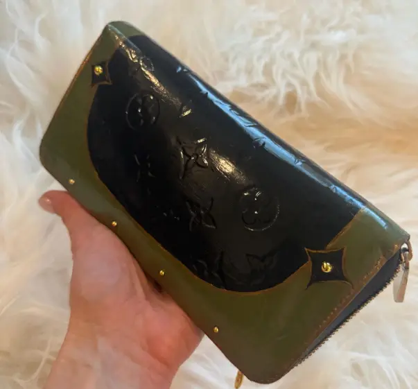 Authentic Louis Vuitton Zippy Wallet – Vintage Restored & Custoized Black Olive Design